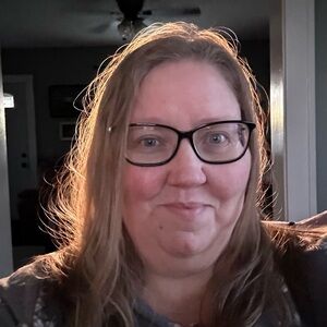 Meet your Posher, Cynthia